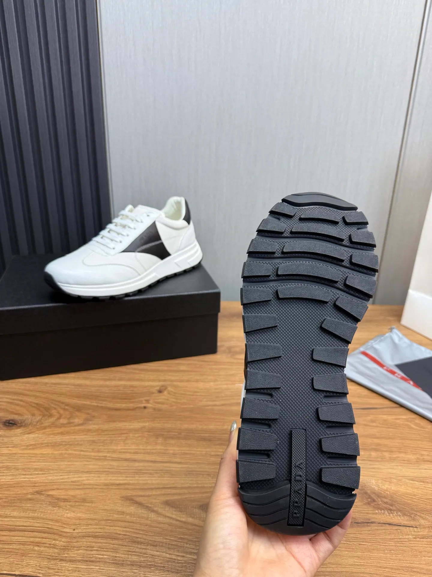 Men's shoes 💰800💰 [PRADA] Men's shoes are popular in the counter, official website is synchronized, 1 high-quality shipment ✔️Original cowhide + cowhide lining, 1🆚1 replica, original sole, 38-45 (38.45 custom-made, non-returnable)